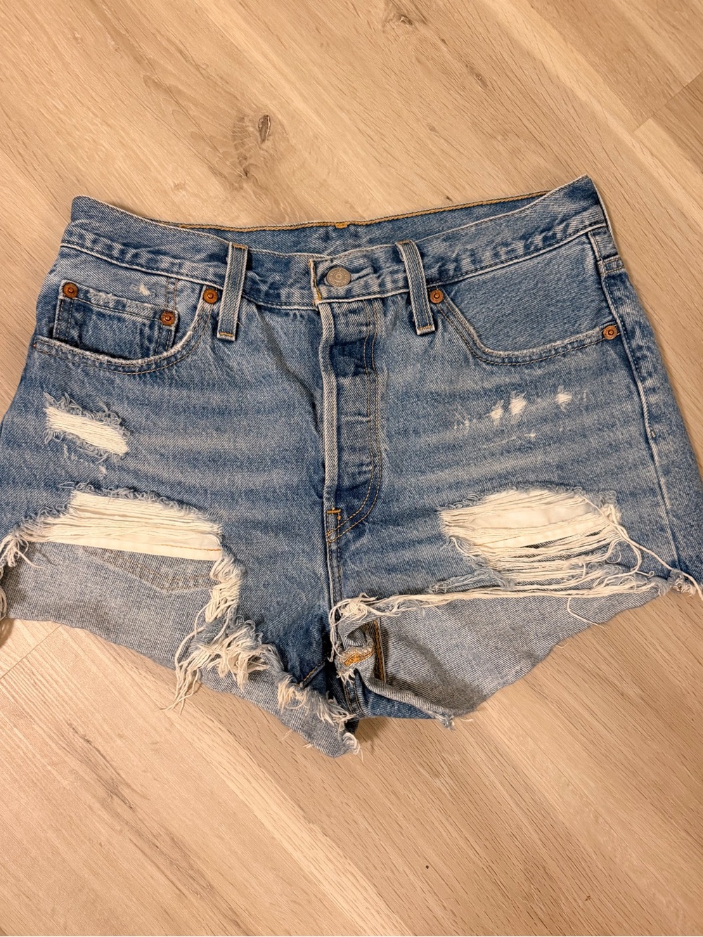 Distressed 501 Levi’s Shorts